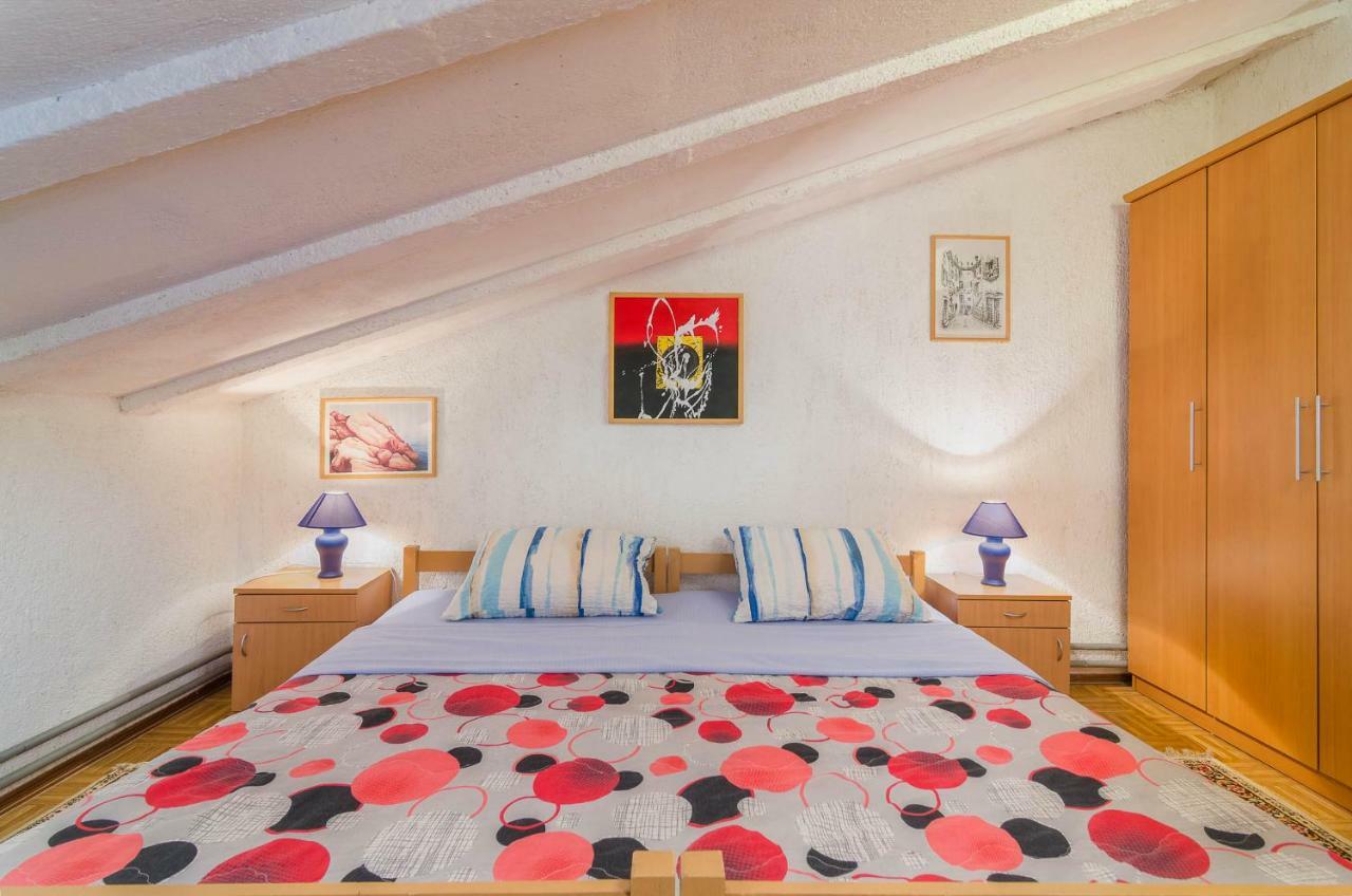 Apartments Marija & Pepa โรวีน ภายนอก รูปภาพ