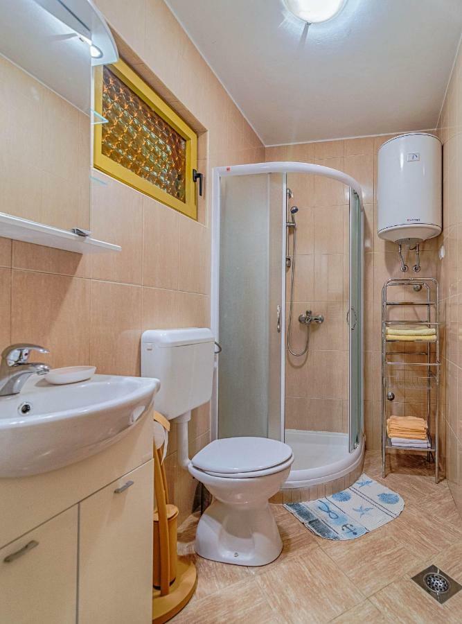 Apartments Marija & Pepa โรวีน ภายนอก รูปภาพ